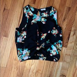 Sienna sky top, twist front